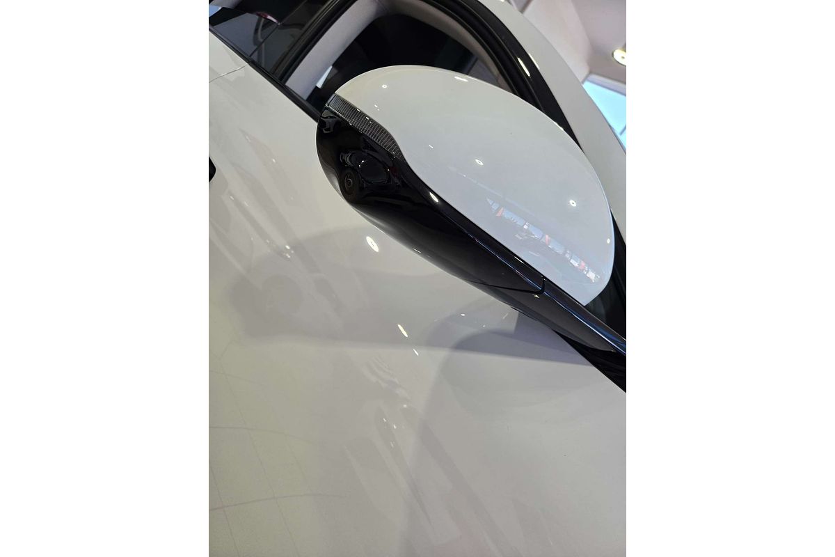 2025 MG IM6 Performance S12L