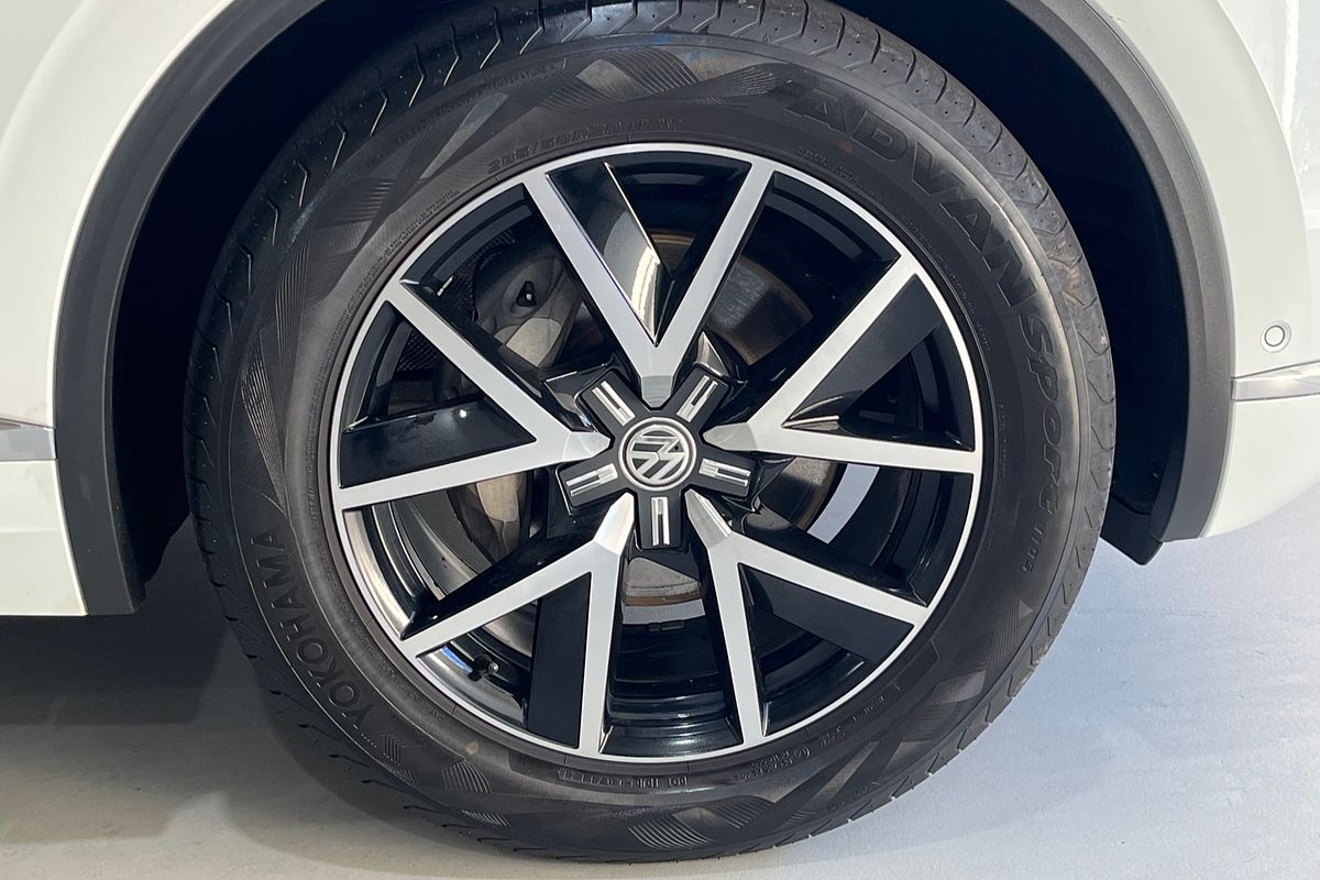 2019 Volkswagen Touareg 190TDI Launch Edition CR