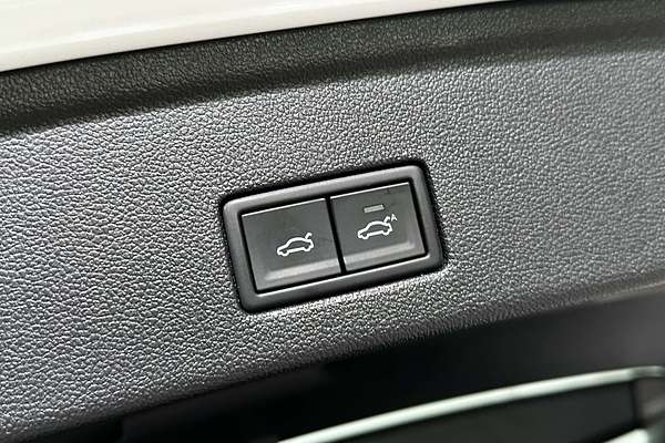 2023 Volkswagen Touareg 170TDI CR