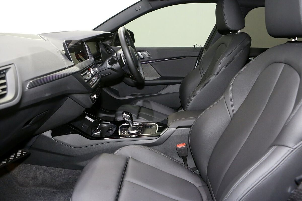 2024 BMW 2 Series 220i M Sport F44