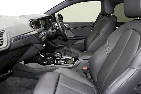 2024 BMW 2 Series 220i M Sport F44