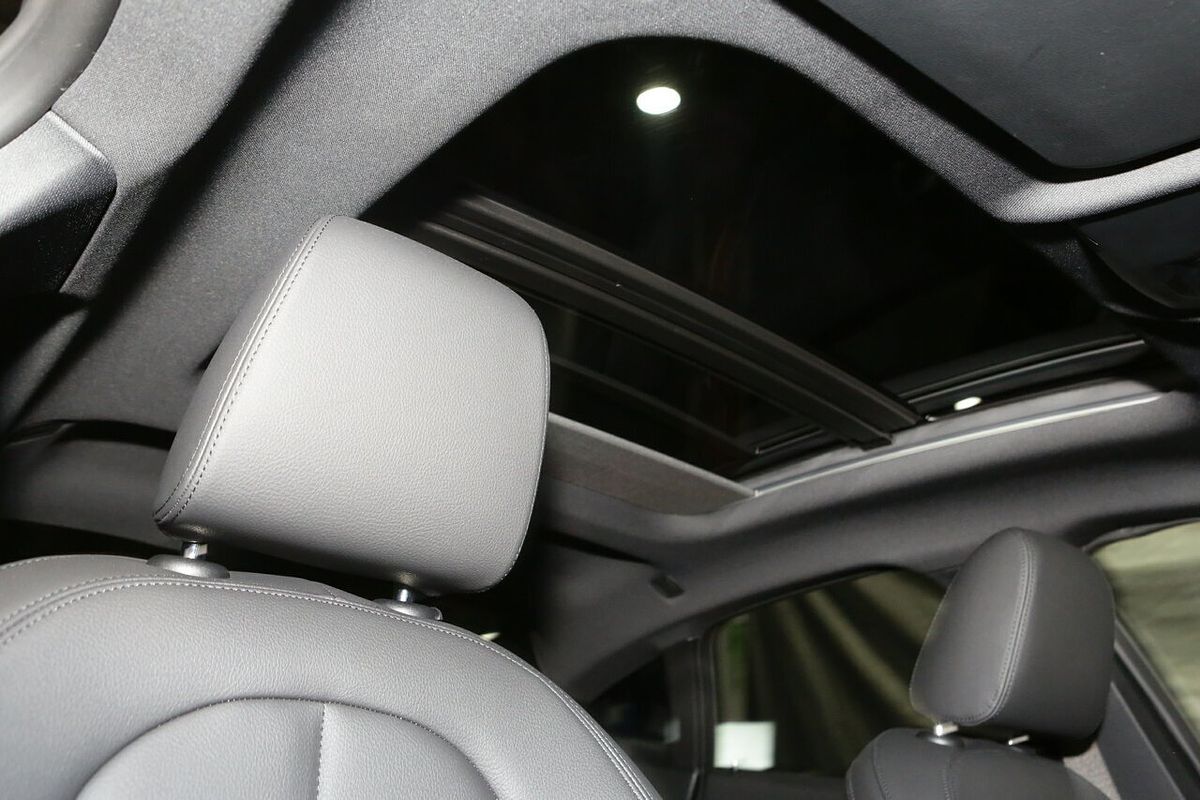 2024 BMW 2 Series 220i M Sport F44