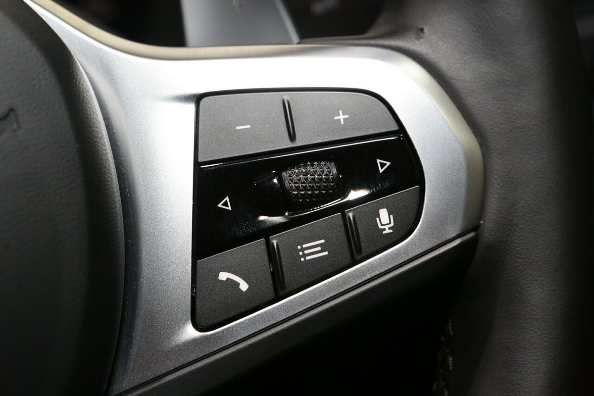 2024 BMW 2 Series 220i M Sport F44
