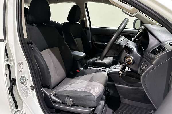 2022 Mitsubishi Triton GLX MR Rear Wheel Drive