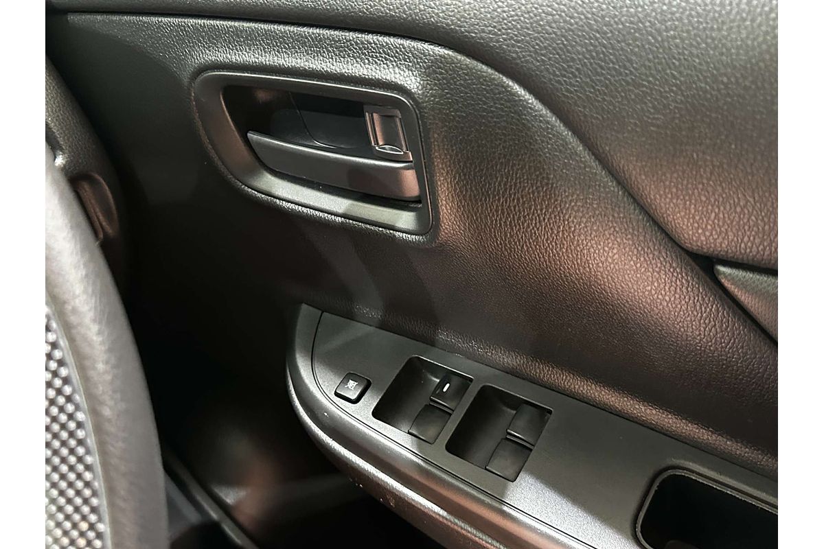 2022 Mitsubishi Triton GLX MR Rear Wheel Drive