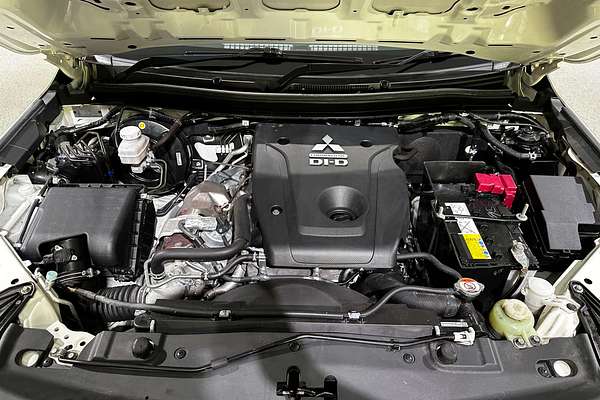 2022 Mitsubishi Triton GLX MR Rear Wheel Drive
