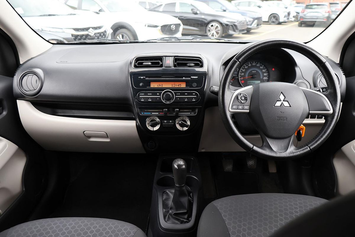 2013 Mitsubishi Mirage ES LA