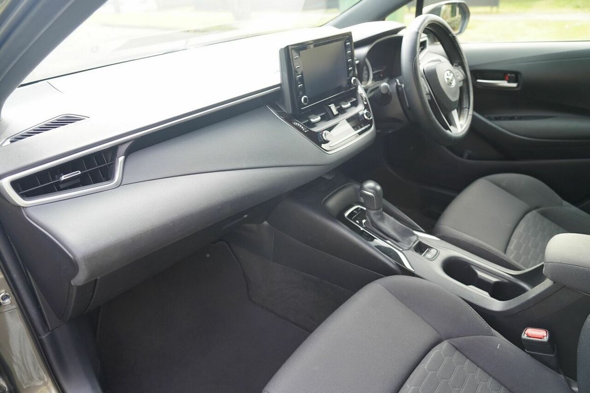 2018 Toyota Corolla SX MZEA12R