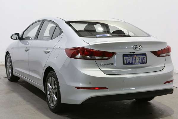 2019 Hyundai Elantra Active AD.2