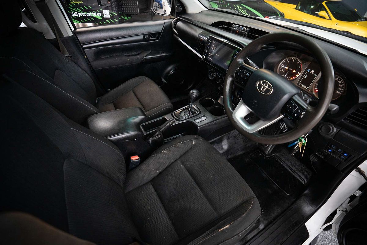 2020 Toyota Hilux SR GUN126R 4X4