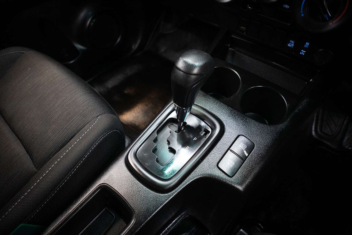 2020 Toyota Hilux SR GUN126R 4X4