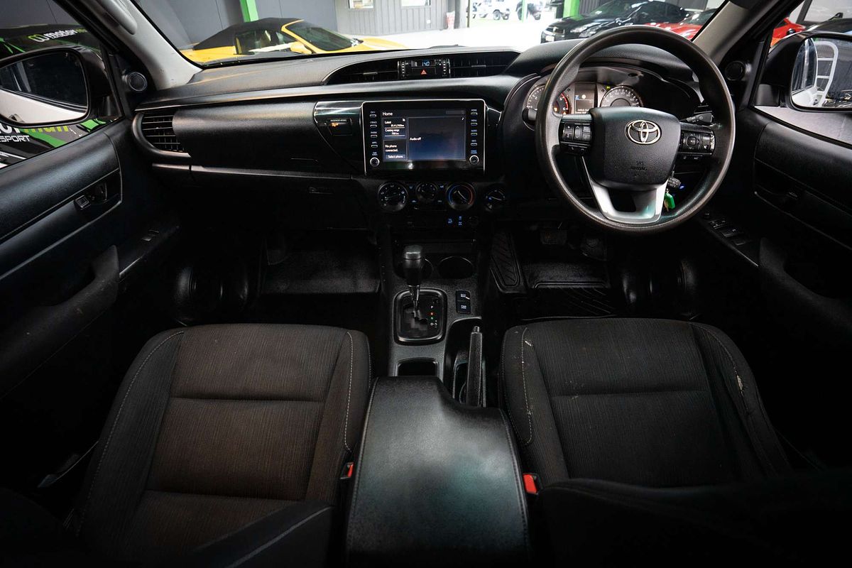 2020 Toyota Hilux SR GUN126R 4X4