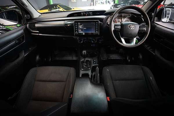 2020 Toyota Hilux SR GUN126R 4X4