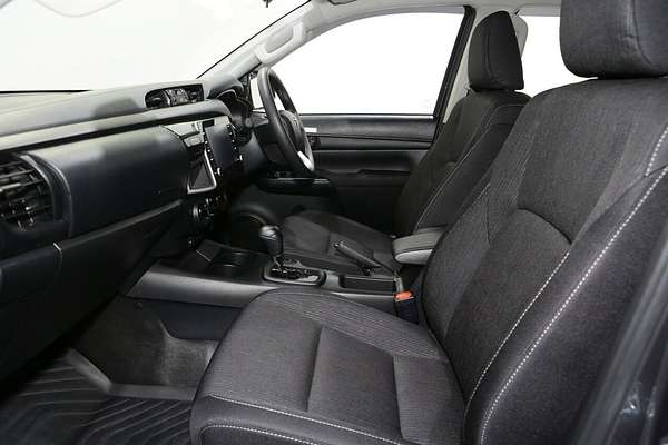 2024 Toyota Hilux SR GUN126R 4X4