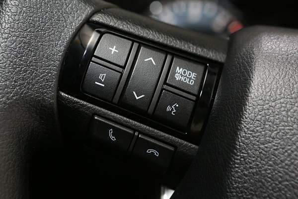 2024 Toyota Hilux SR GUN126R 4X4