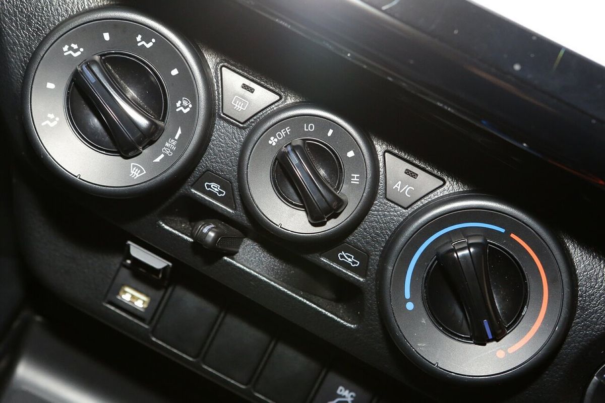 2024 Toyota Hilux SR GUN126R 4X4