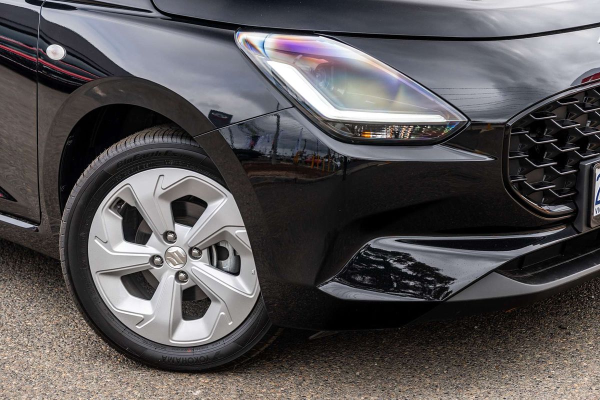 2025 Suzuki Swift Hybrid Plus UZ