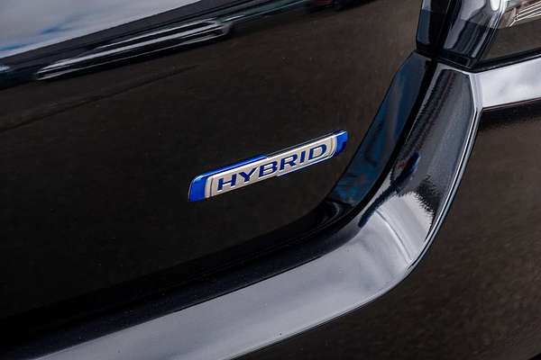 2025 Suzuki Swift Hybrid Plus UZ