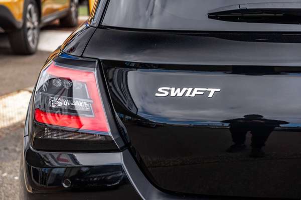 2025 Suzuki Swift Hybrid Plus UZ