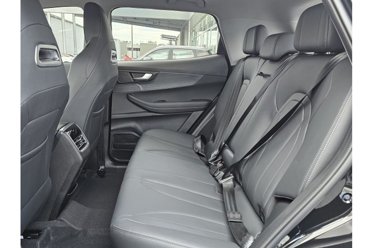 2025 Chery Tiggo 4 ULTIMATE BLACK EDITION
