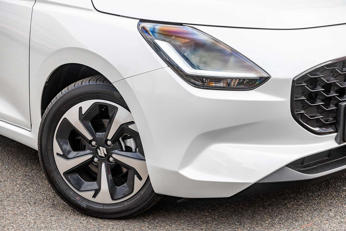 2025 Suzuki Swift Hybrid GLX UZ