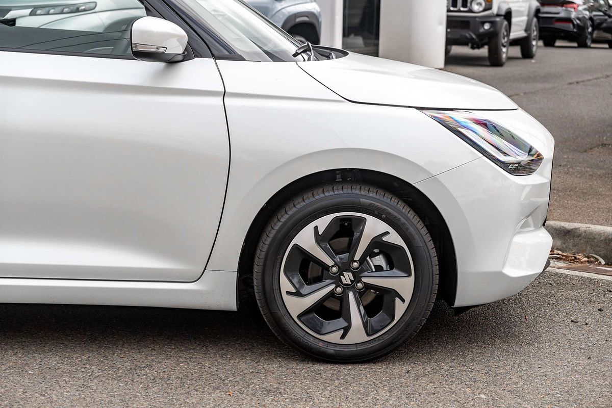 2025 Suzuki Swift Hybrid GLX UZ