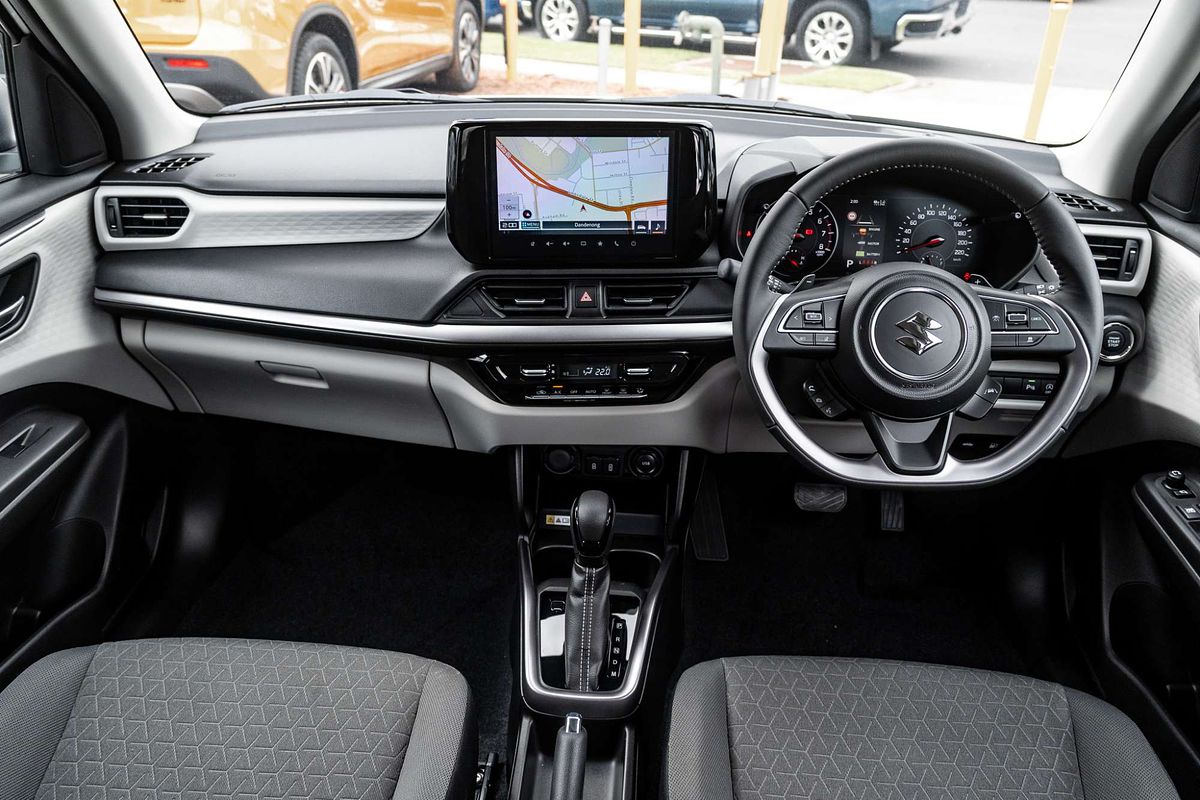 2025 Suzuki Swift Hybrid GLX UZ
