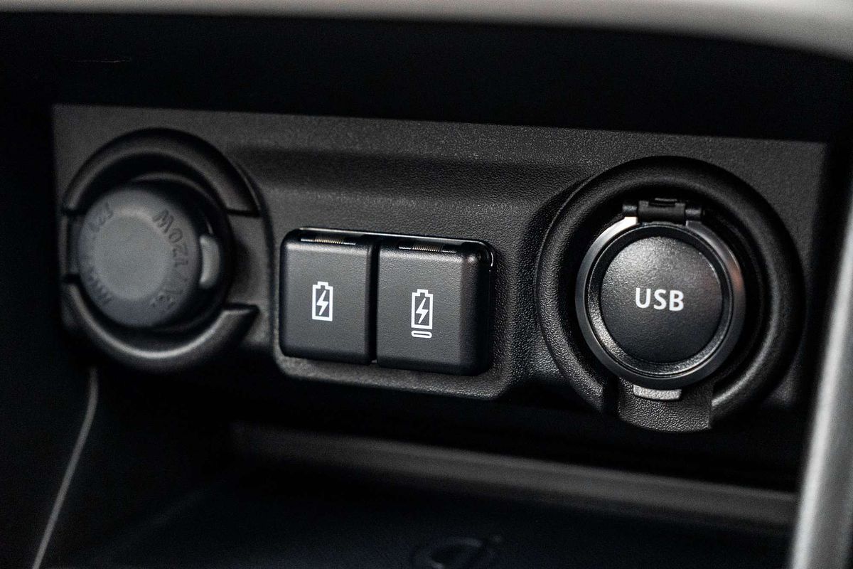 2025 Suzuki Swift Hybrid GLX UZ