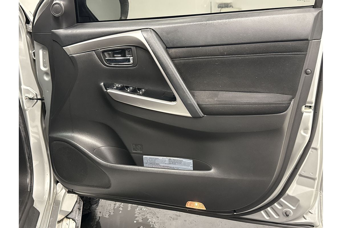 2020 Mitsubishi Pajero Sport GLX QF