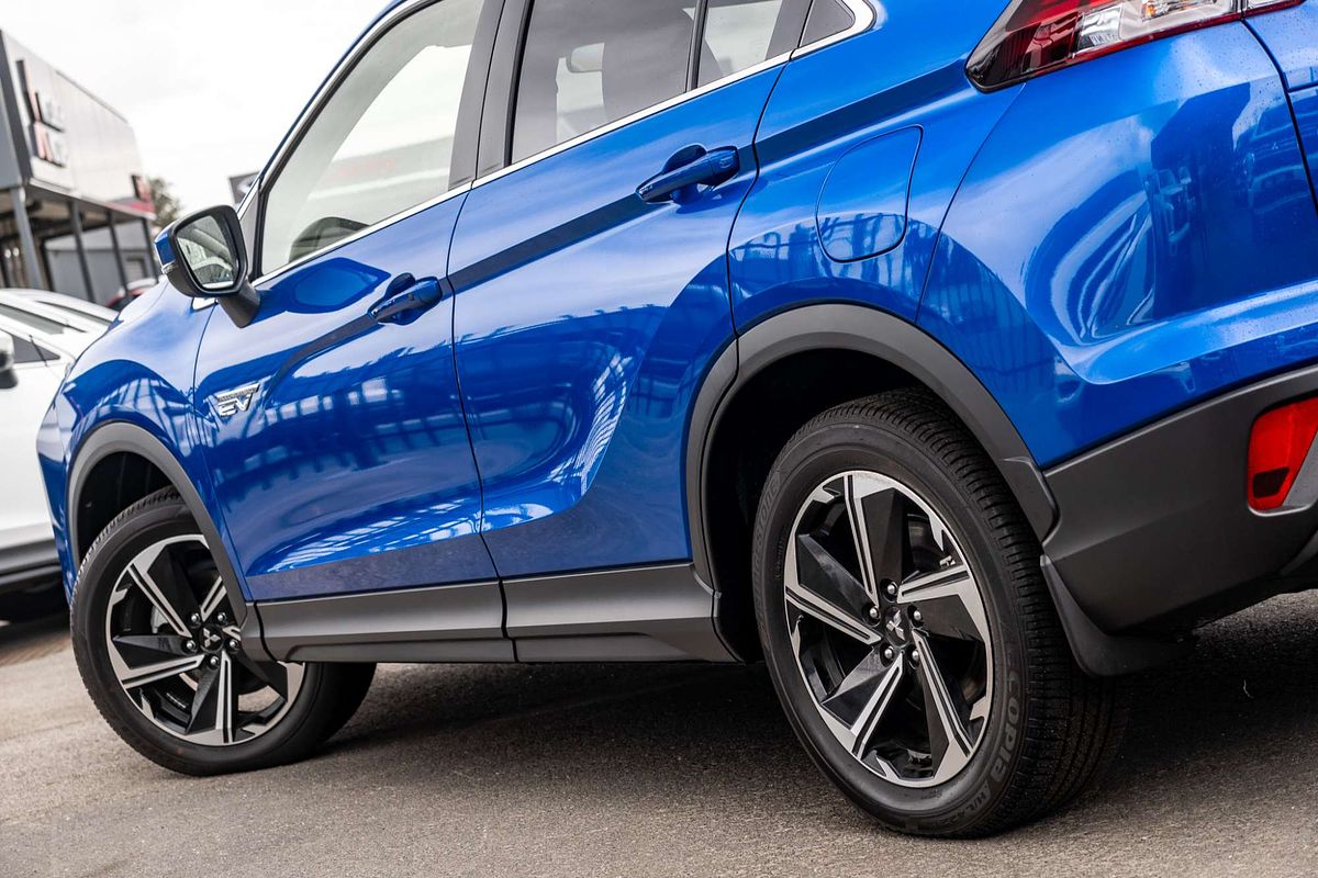 2024 Mitsubishi Eclipse Cross PHEV ES YB