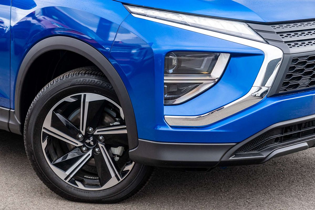 2024 Mitsubishi Eclipse Cross PHEV ES YB