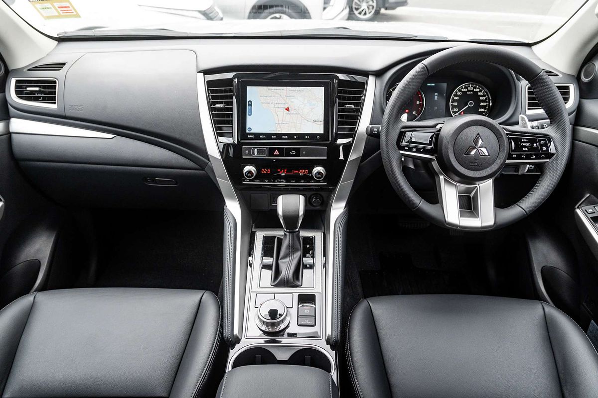 2025 Mitsubishi Pajero Sport GLS QG