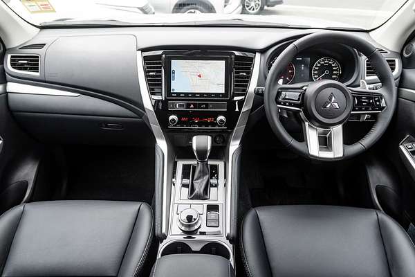 2025 Mitsubishi Pajero Sport GLS QG