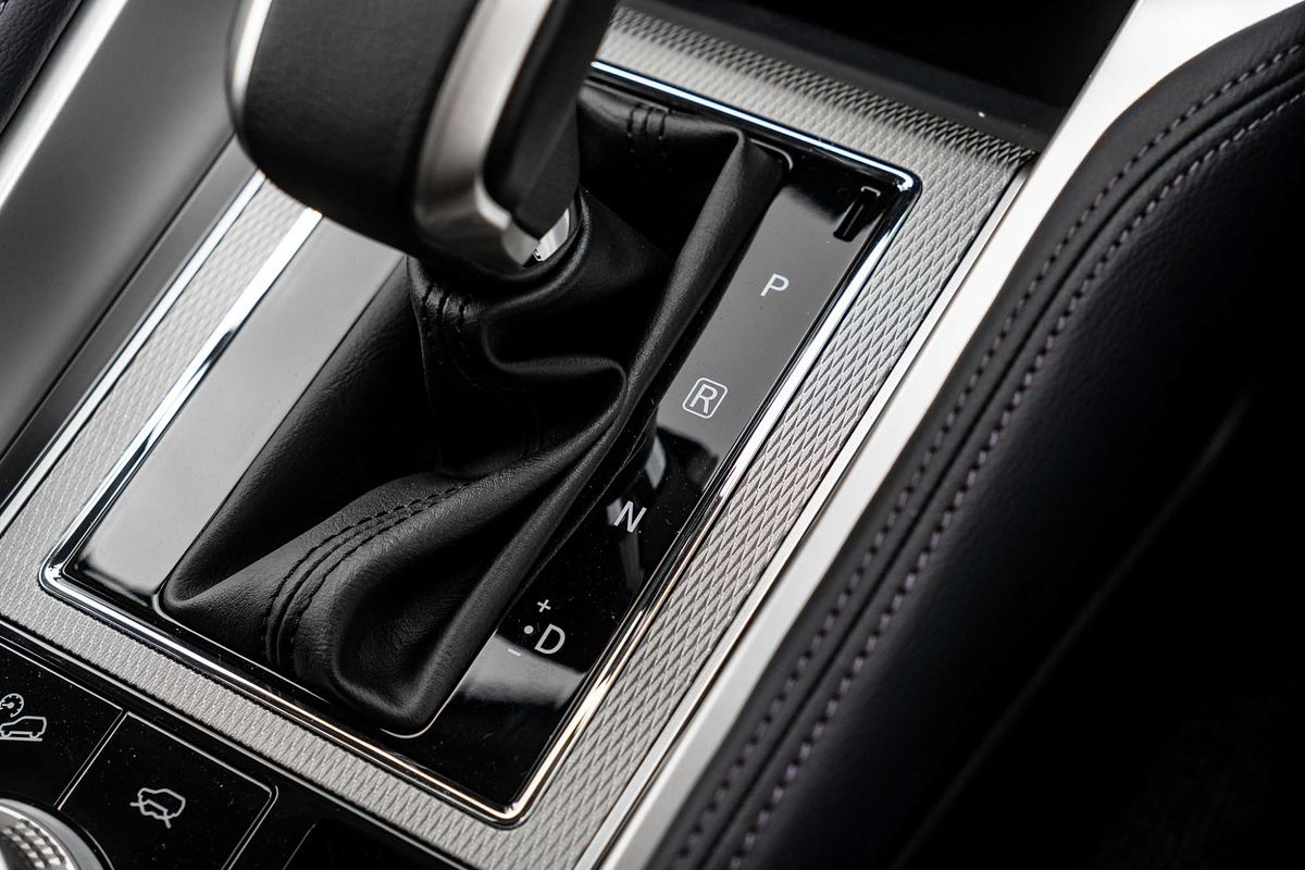 2025 Mitsubishi Pajero Sport GLS QG