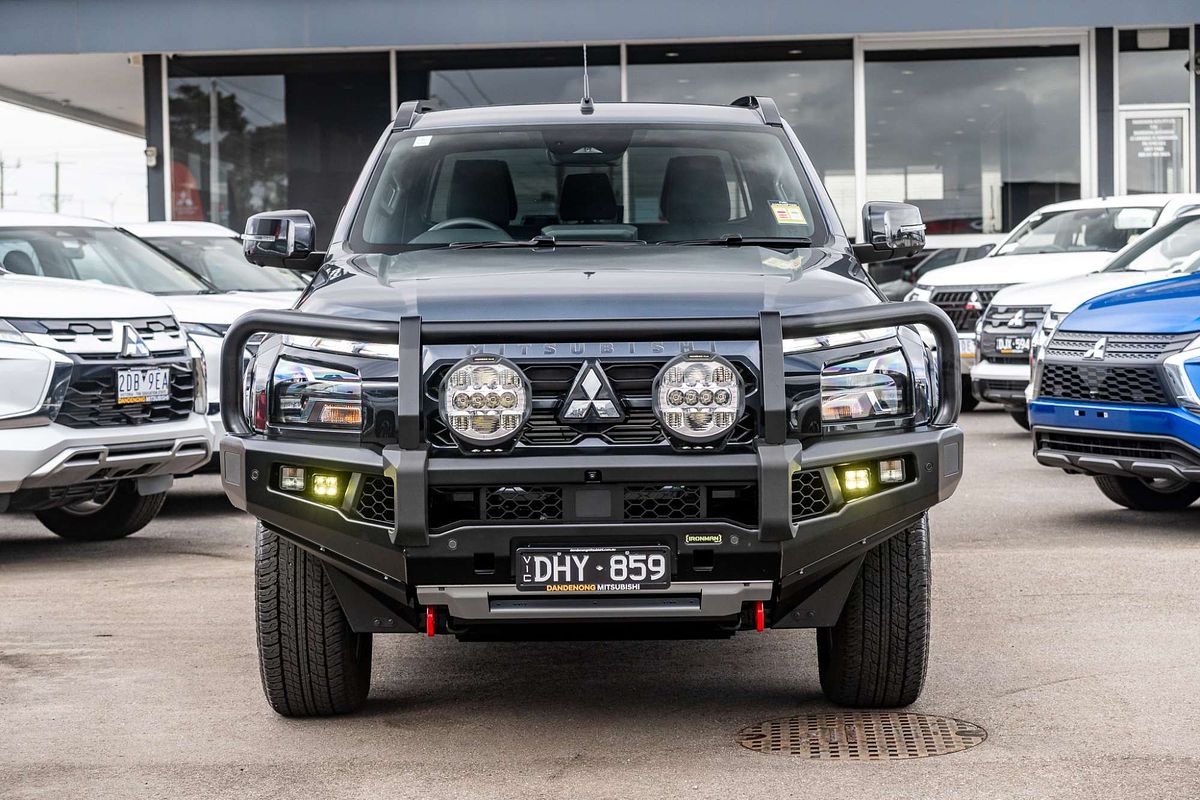 2025 Mitsubishi Triton GSR MV 4X4