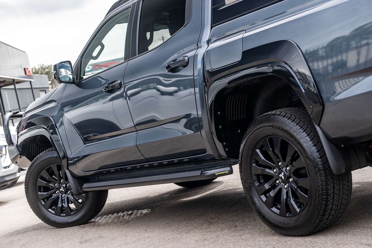 2025 Mitsubishi Triton GSR MV 4X4