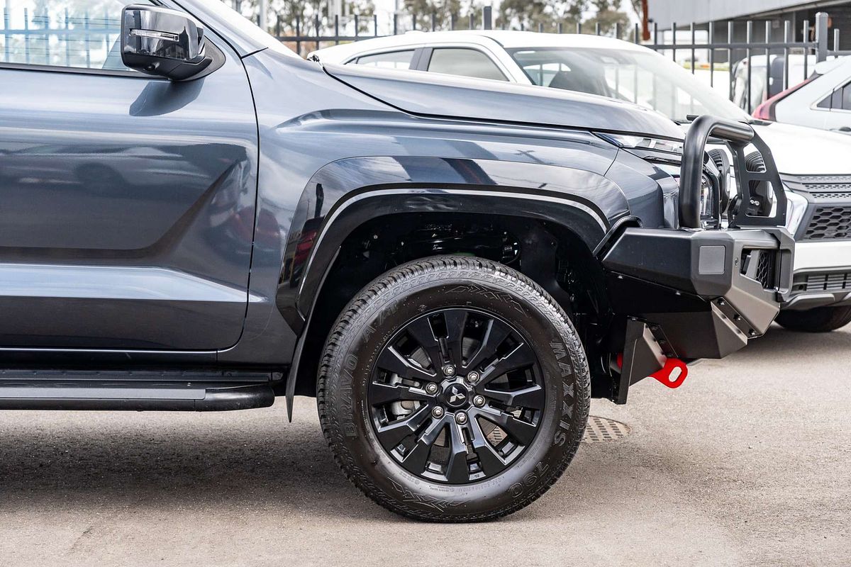 2025 Mitsubishi Triton GSR MV 4X4