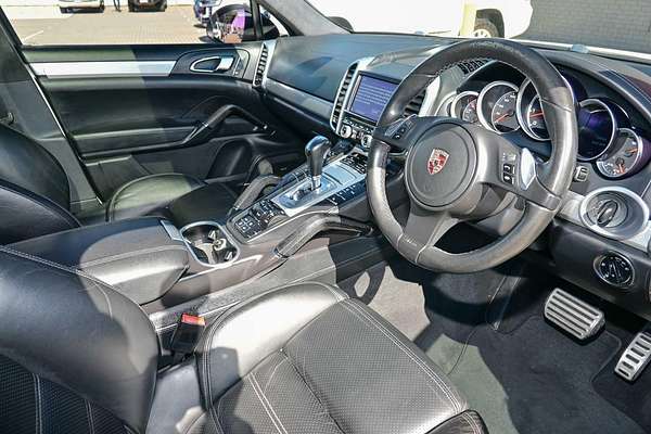 2011 Porsche Cayenne Turbo 92A