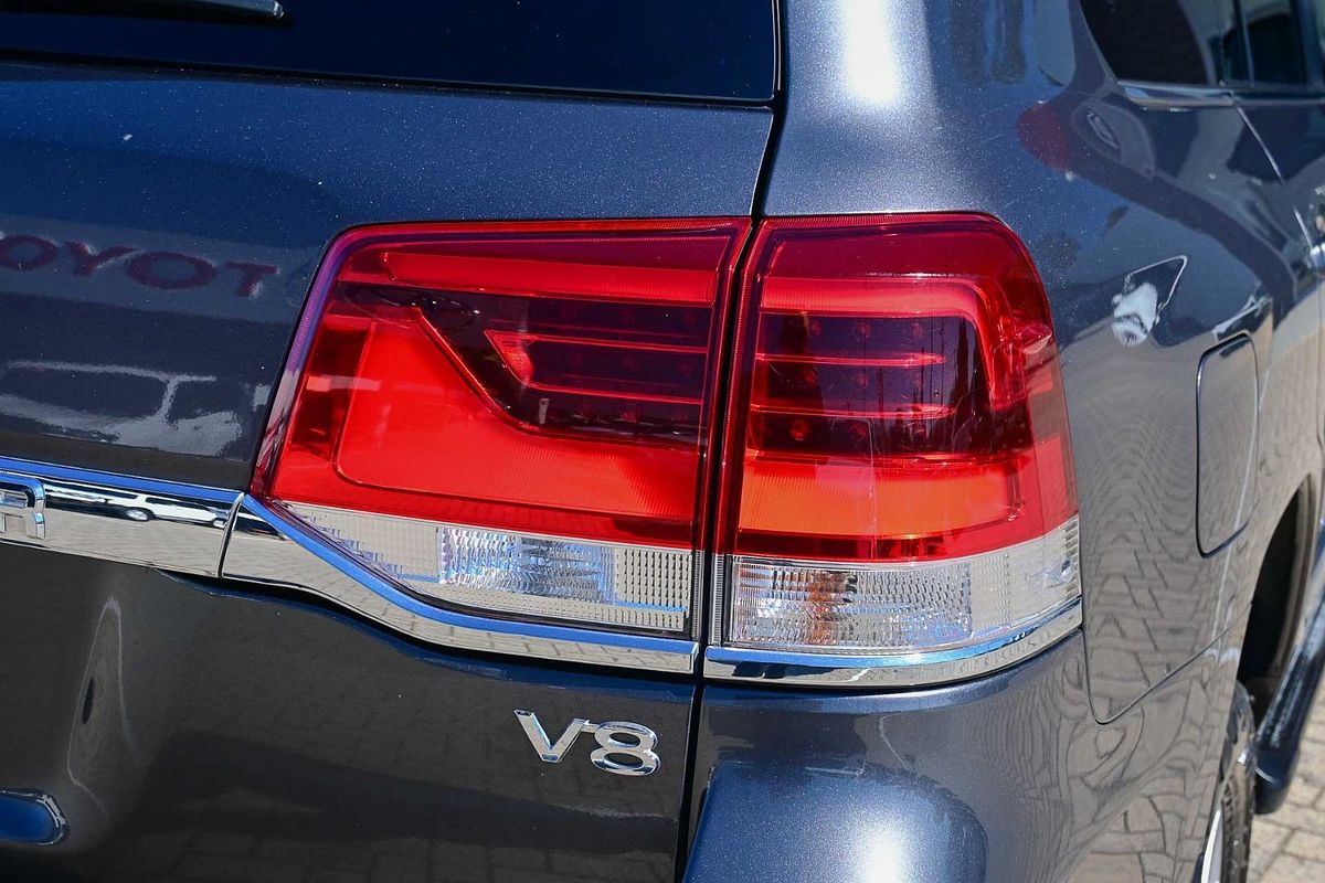 2019 Toyota Landcruiser Sahara VDJ200R