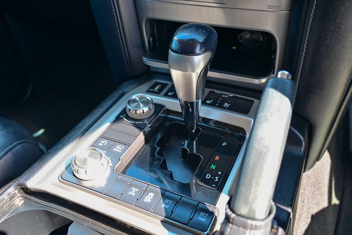2019 Toyota Landcruiser Sahara VDJ200R