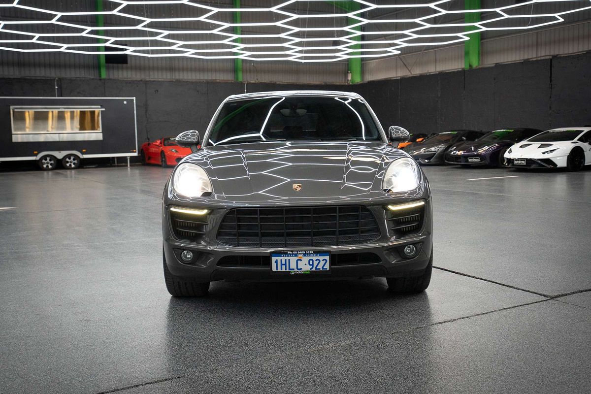 2014 Porsche Macan S 95B