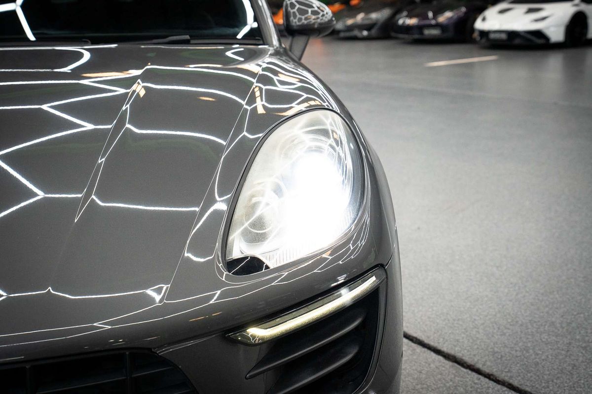 2014 Porsche Macan S 95B