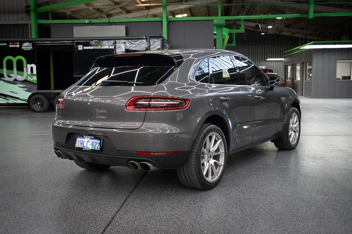 2014 Porsche Macan S 95B