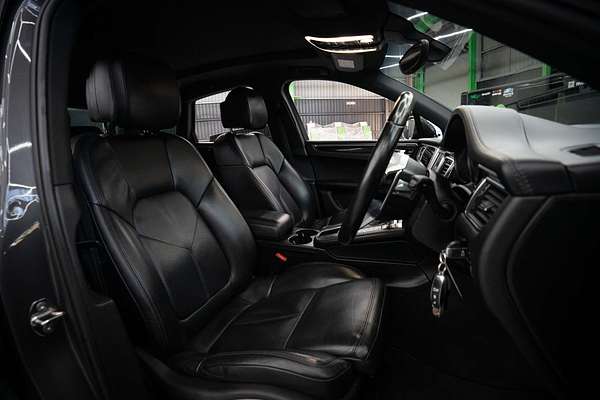 2014 Porsche Macan S 95B