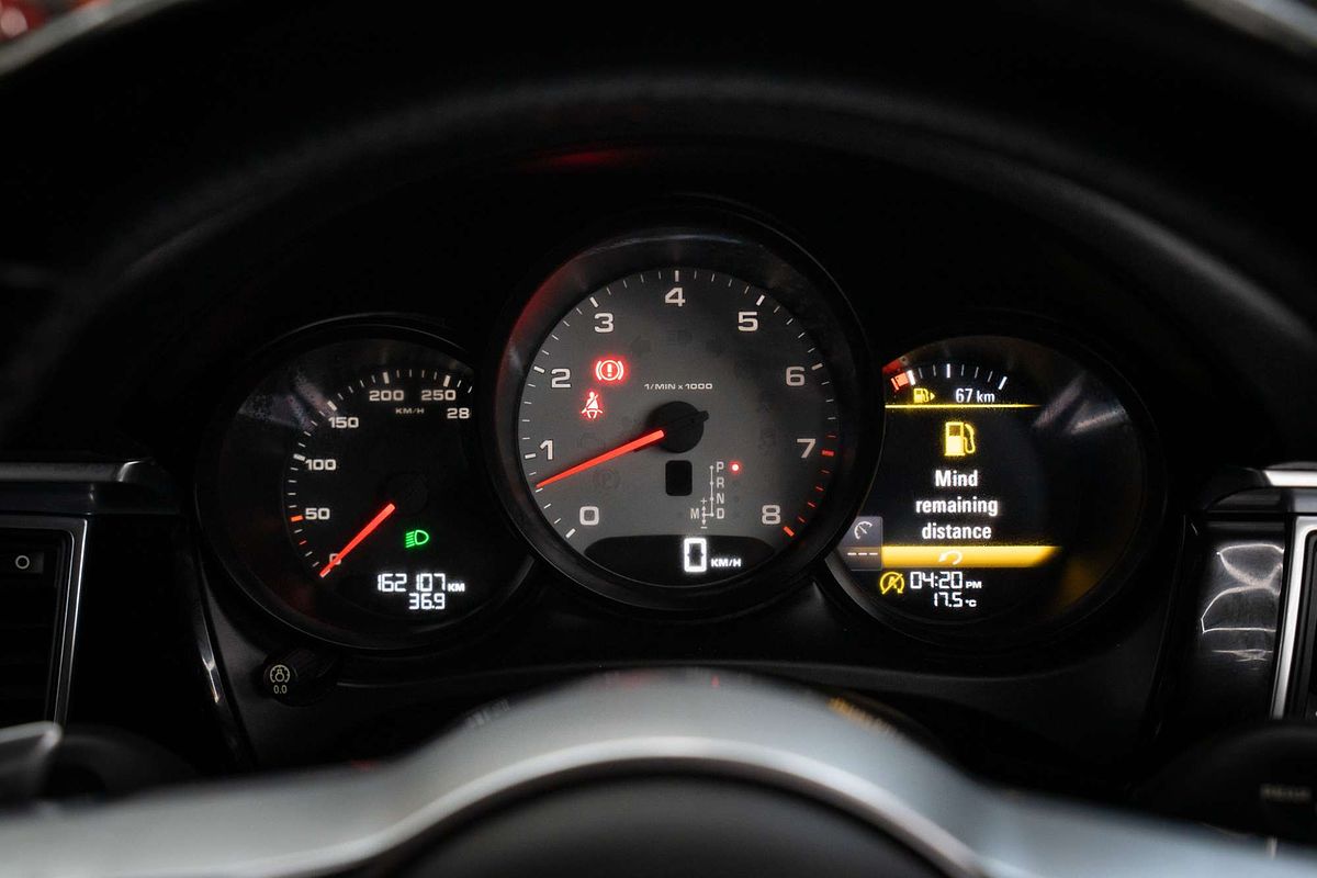 2014 Porsche Macan S 95B