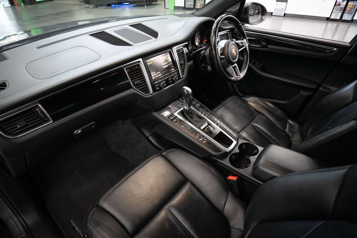 2014 Porsche Macan S 95B