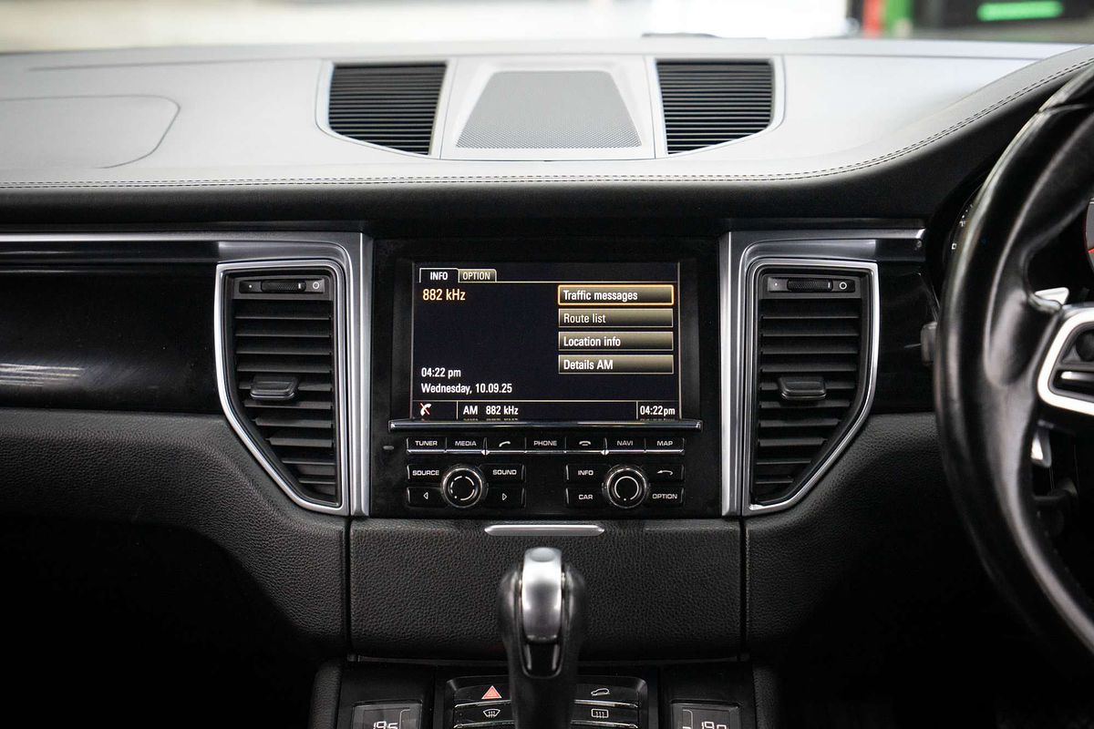 2014 Porsche Macan S 95B