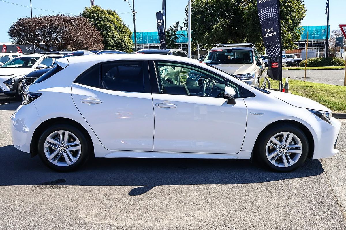 2021 Toyota Corolla SX Hybrid ZWE211R