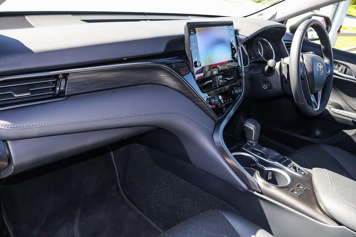 2021 Toyota Camry SL AXVH70R