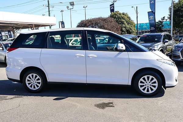 2017 Toyota Tarago GLi ACR50R
